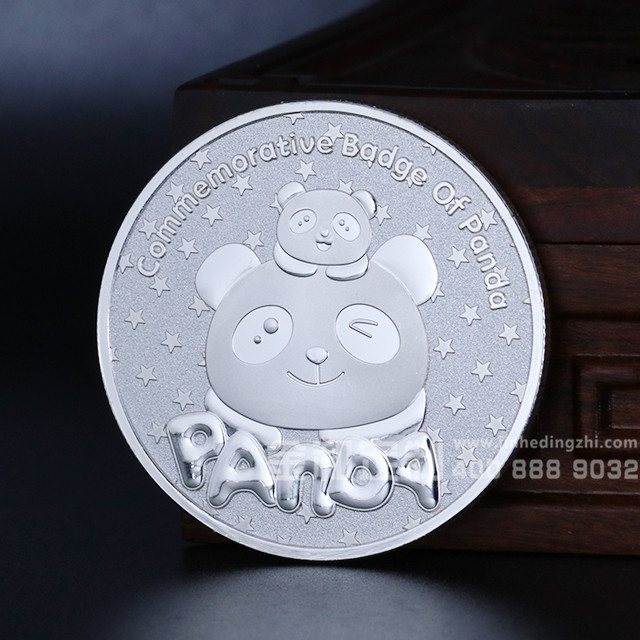 《熊猫币》定制纯银纪念章